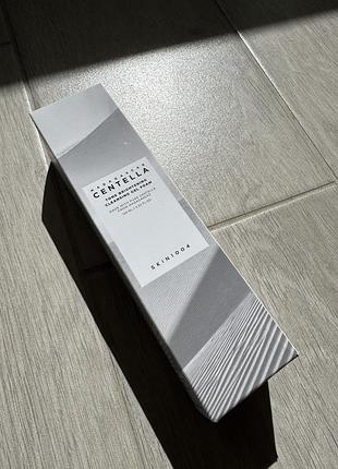 Гель-пінка для очищення обличчя skin1004 centella tone brightening cleansing 125 мл