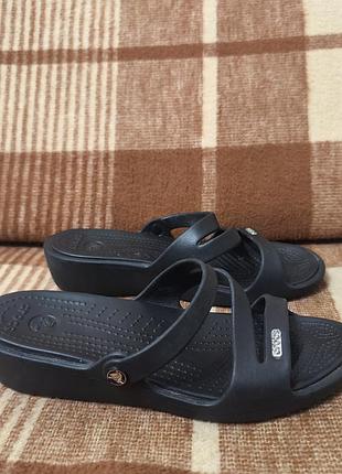 Жіночі тапки шльопанці crocs