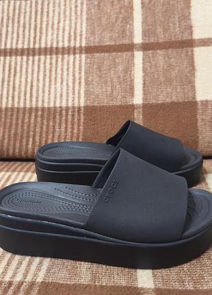 Жіночі тапки шльопанці crocs