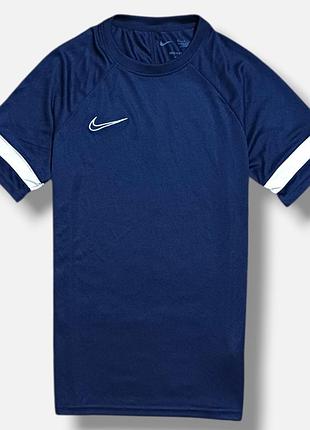 Футболка nike dri fit