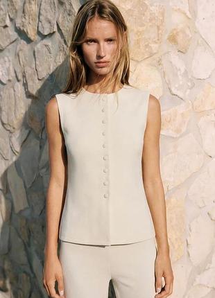 Жилет жіночий бежевий zara new