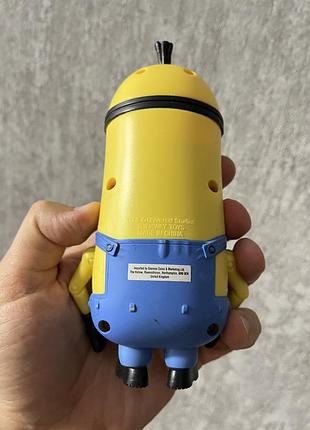 Миньоны оригинал двигают глазами 6