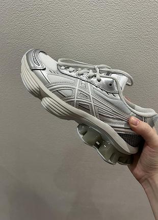 Жіночі кросівки asics gel kinetic fluent
