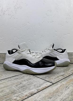 Jordan 11.