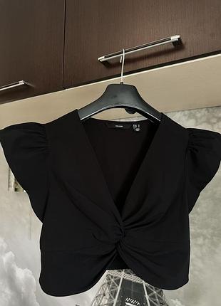 Жіноча блузка,vero moda,чорного кольору,розмір м
