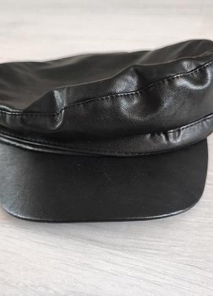 Кепи кожаное zara