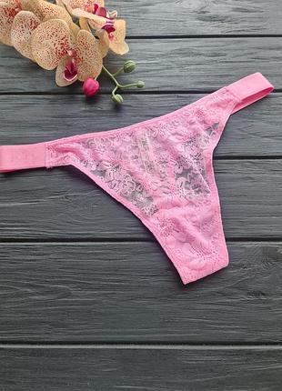 Мереживні трусики стрінги logo lace high-leg thong panty victorias secret