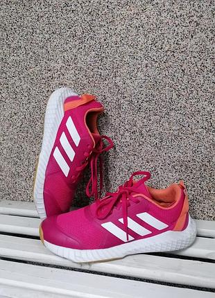 Кроссовки adidas
