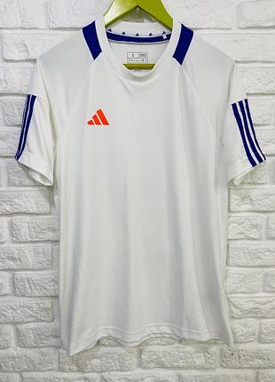 Футболка adidas