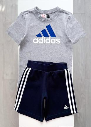Збірний комплект adidas розмір 6-7 років