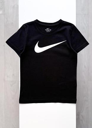 Футболка nike розмір 6-7 років