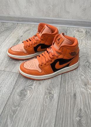 Жіночі кросівки air jordan 1 mid se rush orange, розмір 37.5 (23.5 см) оригінал