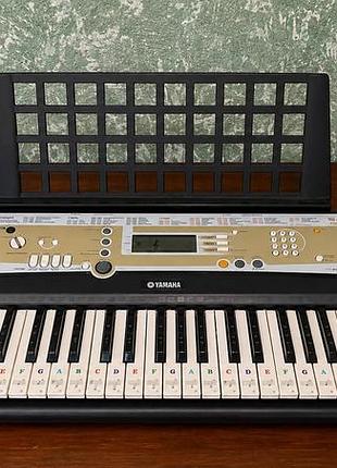 Синтезатор yamaha psr-r200.
