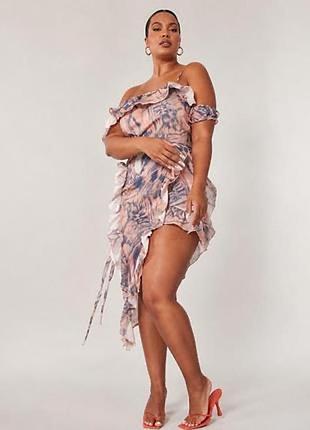 Жіноча сукня prettylittlething з принтом у вигляді хижого звіра, рюшами та зав'язками