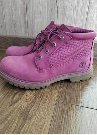 Жіночі чоботи від timberland