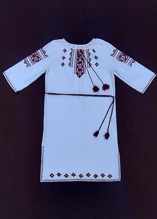 Жіноче лляне плаття-вишиванка, розмір s;m.