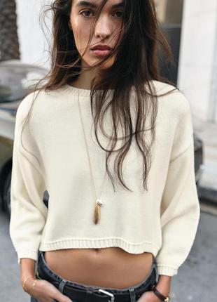 Короткий трикотажний светр від zara