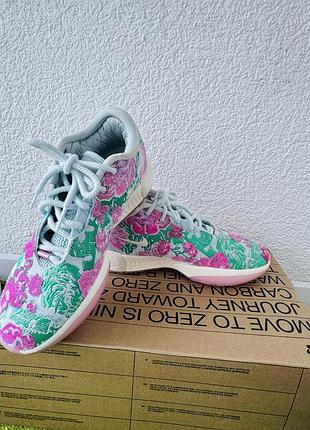 Баскетбольні кросівки nike lebron xxi (21) premium із лімітованої колекції «grandma's couch pack»