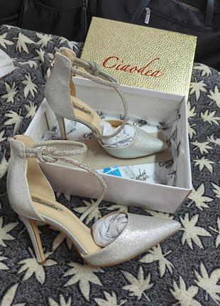 ✨сяючі сріблясті туфлі ciaodea ✨