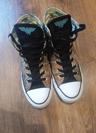 Продам женские кеды бренда converse