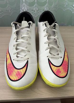 Сороканіжки nike mercurial tf