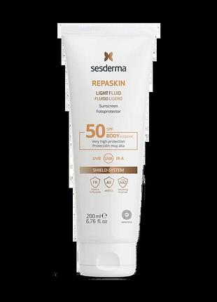 Сонцезахисний флюїд для тіла sesderma repaskin light fluid body sunscreen spf 50, 200 мл