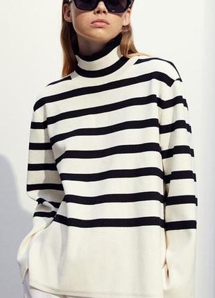 Світлий светер у смужку h&m xl