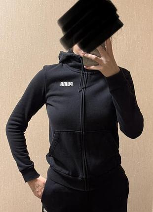 Чорний костюм puma жіночій