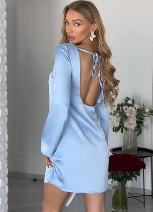 Коротка шовкова сукня з відкритою спинкою