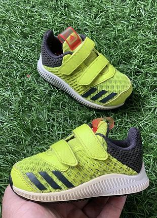 Детские кроссовки adidas