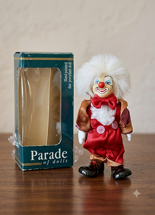 Вінтажна порцелянова лялька-клоун parade of dolls в коробці, 20 см