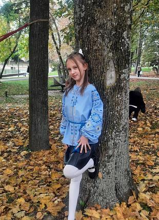 Вишивана блуза