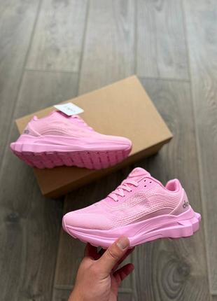 Alo yoga runner pink