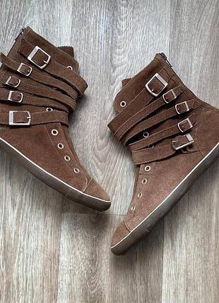 Оригінальні жіночі замшеві кеди  converse strap size 39