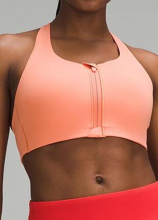Lululemon спортивный топ с чашками на молнии