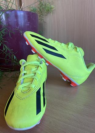 Дитячі футбольні бутси adidas x crazyfast р 31 устілка 19 см.
