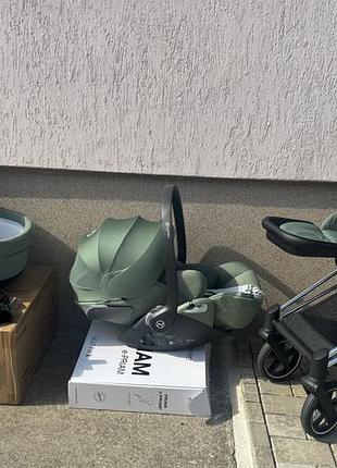 Продам cybex priam 4.0 коляска 3 в 1 leaf green шасі chrome black автокрісло cloud t i-size з вкладкою для новонароджени( 3 в 1 після однієї дитини)