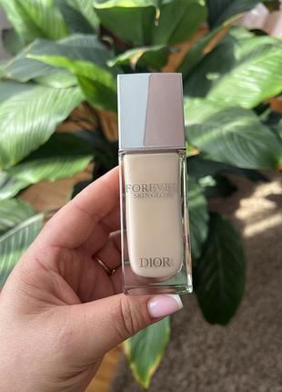 Тональний крем dior forever skin glow 24h wear radiant foundation spf20 pa+++