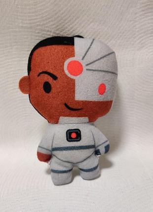 Cyborg з happy meal mcdonald's 2020