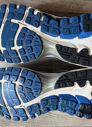 Кросівки brooks 4