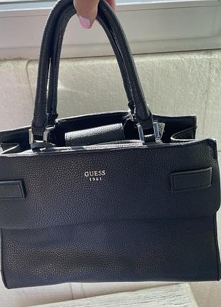 Сумка чорна guess
