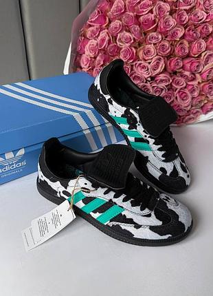 Кроссовки женские adidas samba < cow print black white
