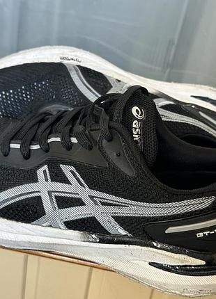 Кроссовки asics