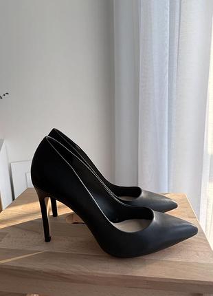 Туфлі zara