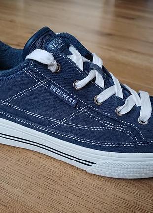 Кроссовки, кеды skechers. р 39 по стельке 25,5 см.