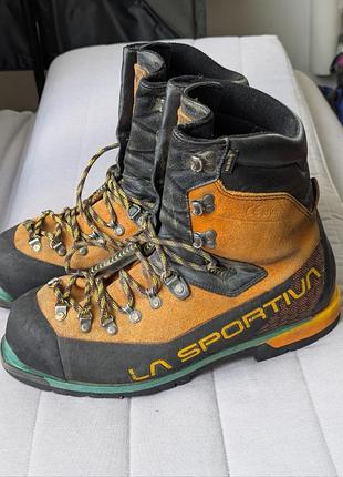 Черевики la sportiva nepal 44-45 р. гірські,альпінізм.