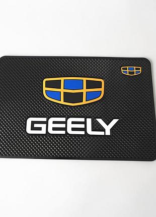 Антиковзаючий килимок на панель авто geely
