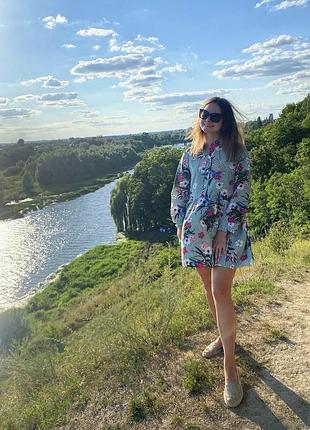 Плаття в квіти