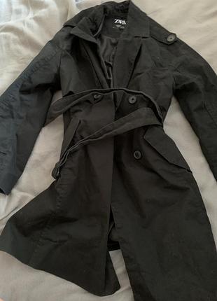 Тренч пальто zara,  ціну можу знизити купляла за 2900 продаю за 1400, підійде на дитинку 11-12 років а також на розмір s, xs
