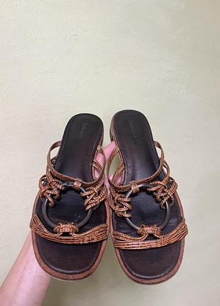 Стильні босоніжки timberland